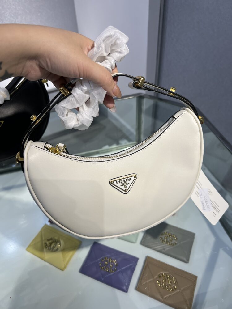 Prada 24cm 6/10 - Hình ảnh 5