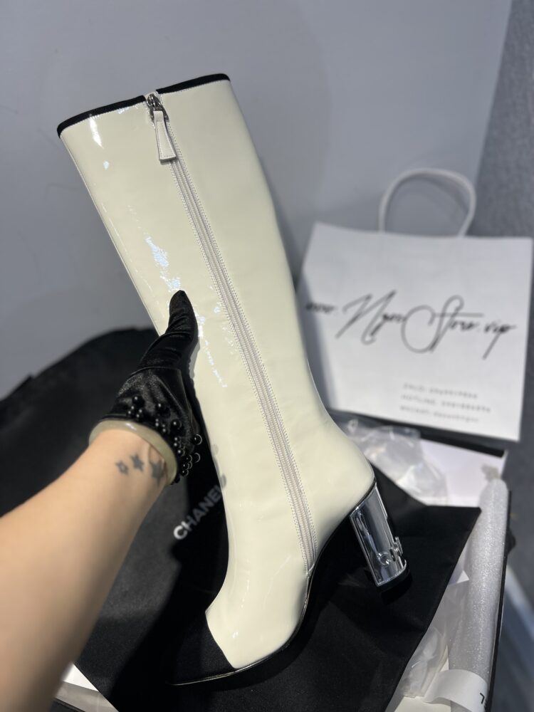 Boots Chanel trả KH - Hình ảnh 4