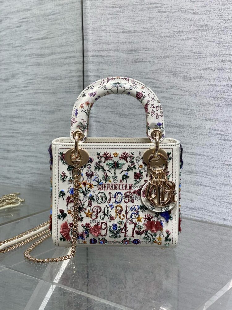 Túi D• ior Lady thêu thủ công 17cm