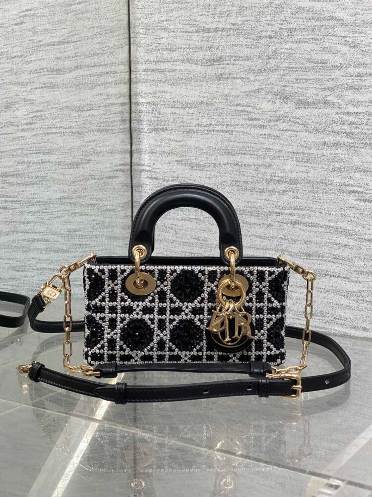 Túi D• ior Djoy thêu thủ công 16.5cm