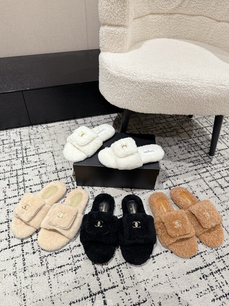 Dép lông cừu C• hanel FA1900 35/42