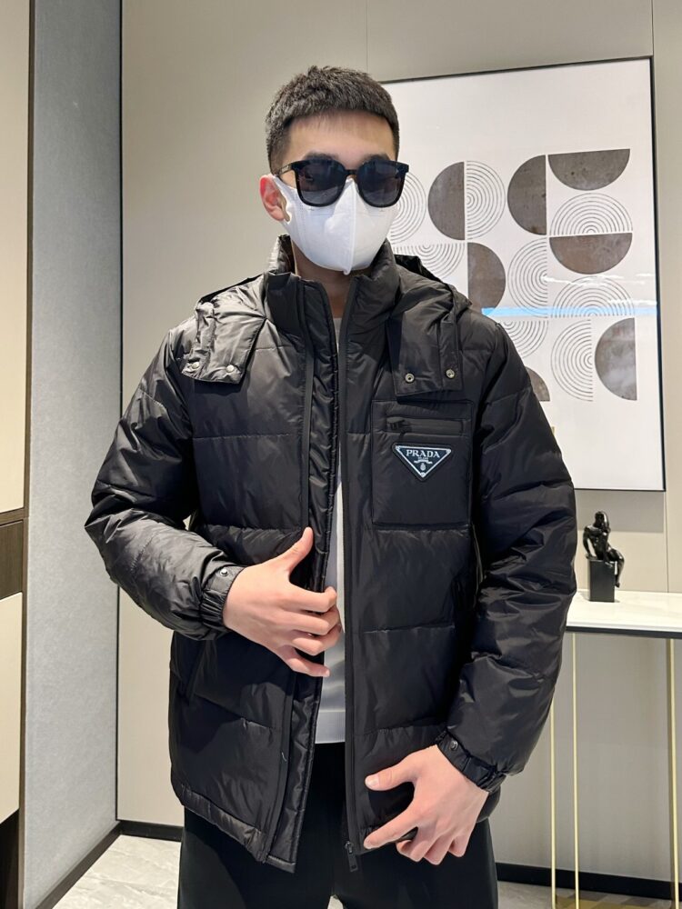 Áo P.rada  sml  DD🇨🇳FTR