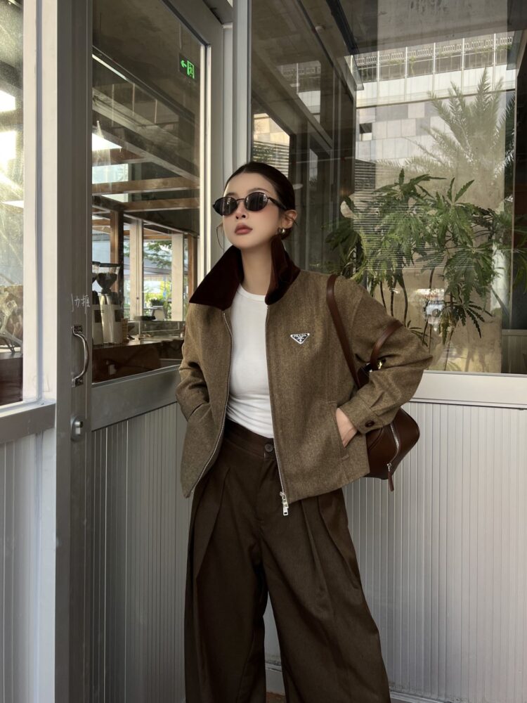 Áo  P.rada sml 21082070