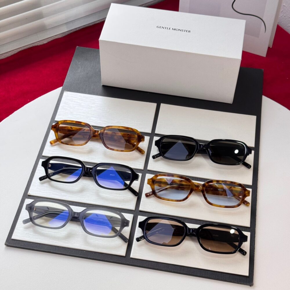 Kính Gentle. Monster