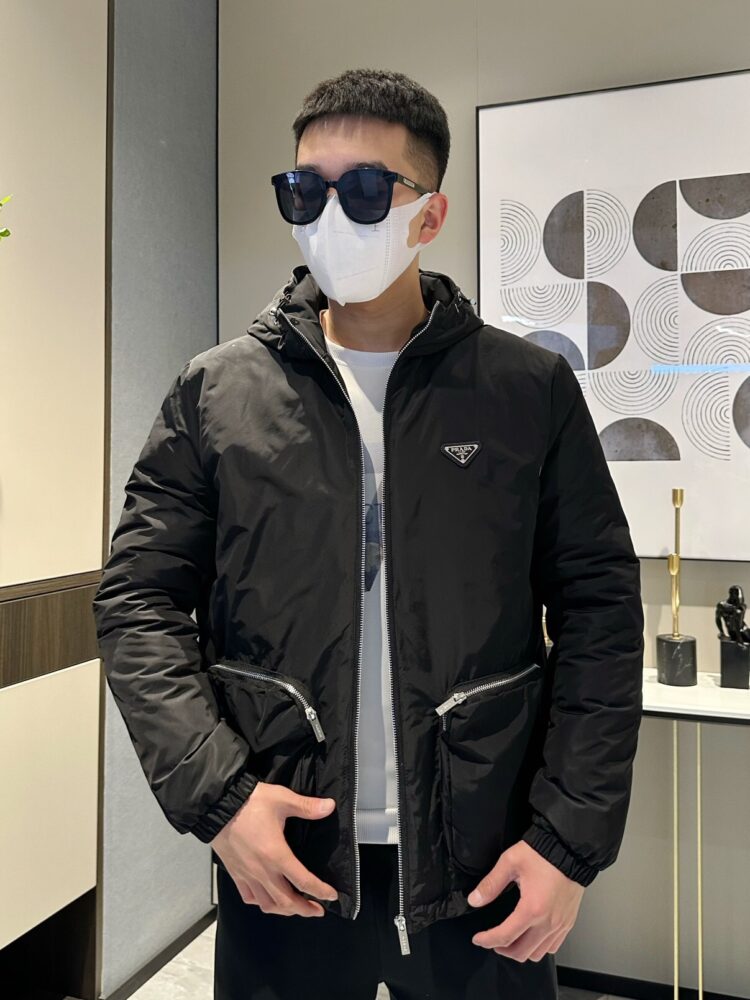 Áo P.rada  sml  DD🇨🇳FTR