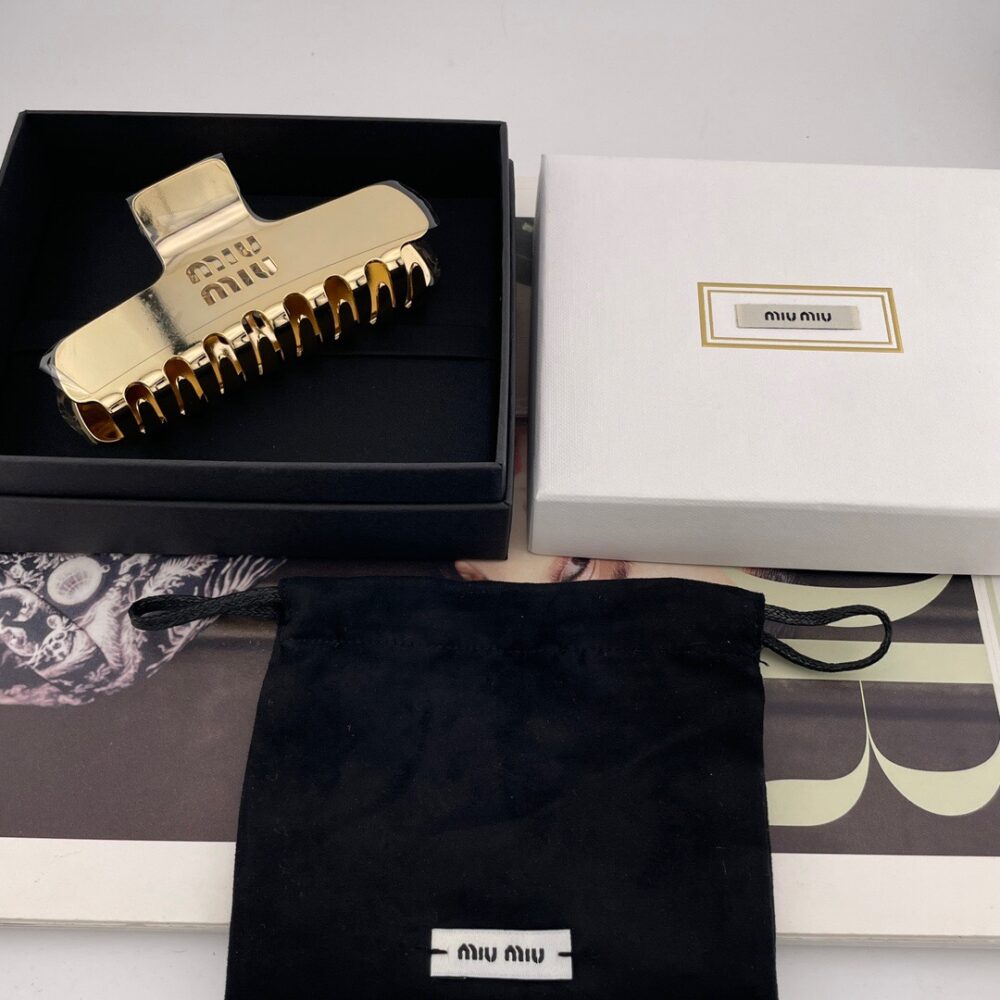 Kẹp Tóc Miu.miu   567