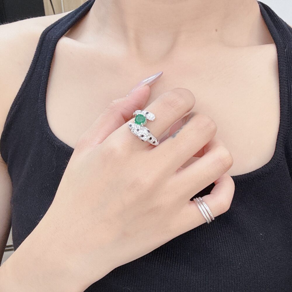 Nhẫn C.artier   567