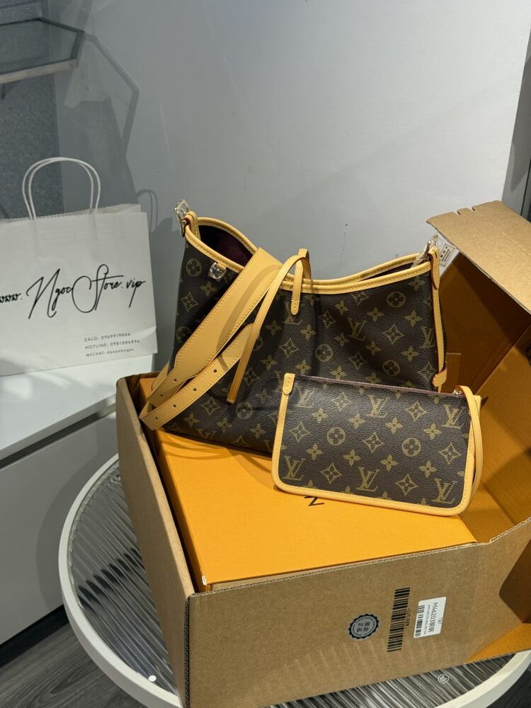 ORD Trả KH - Túi vip L• V CarryAll M46203