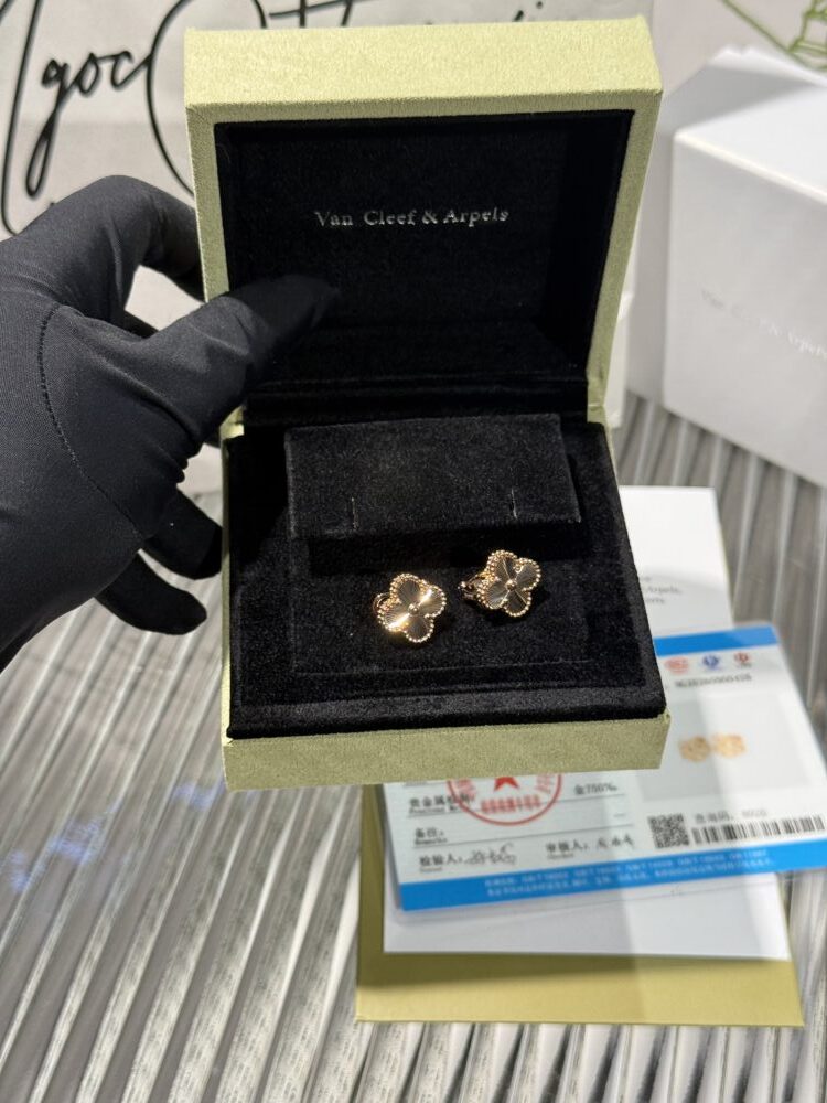 Vàng chế tác- Khuyên tai VCA 18K rosegold