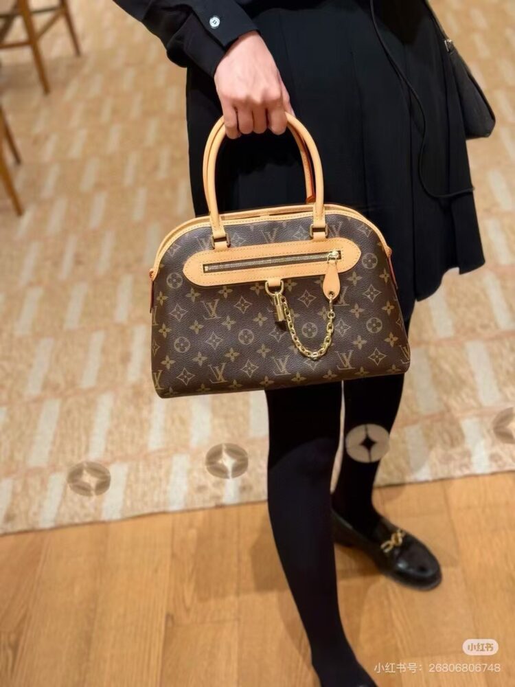 Túi L• V Ever More M15208 35x21x12cm