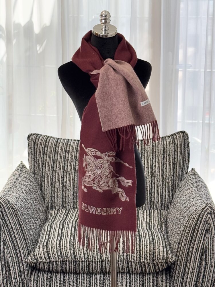 Khăn B.uberry  30521800