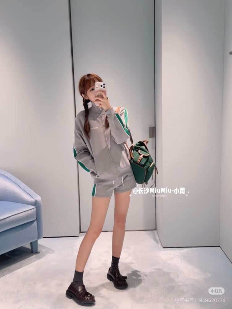 Áo Miu.miu  sml 21081880