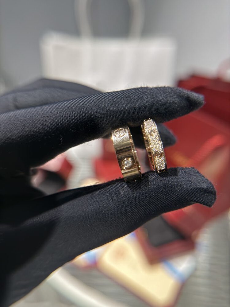 ORD Trả Kh- Chế tác thợ Hk C • artier Love Ring 18k mix diamond