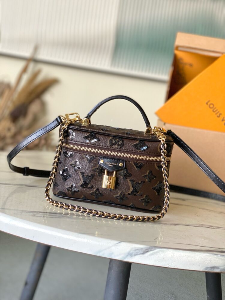 Túi L• V Vanity Chain Pouch M27049 19x11.5x6.5cm