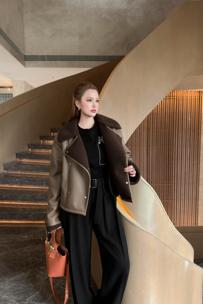 Áo  L.oewe  sml 21082560