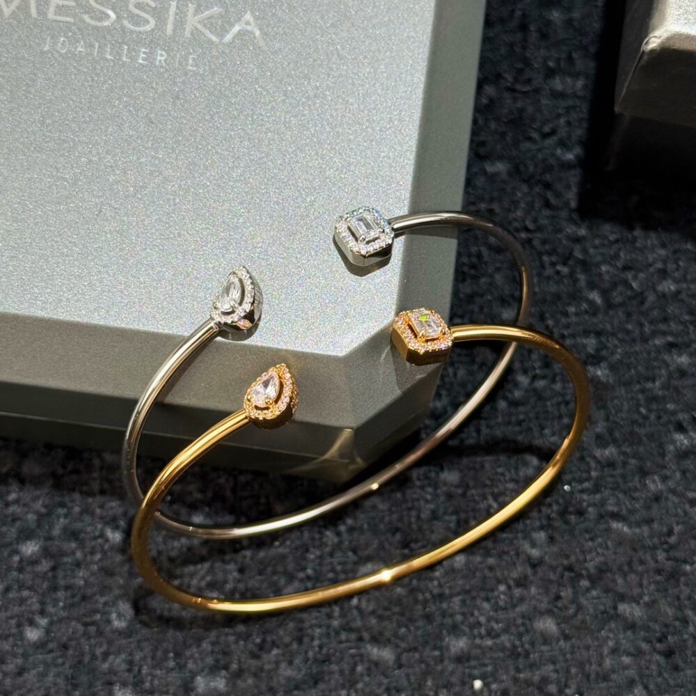 Lắc Tay    9883160