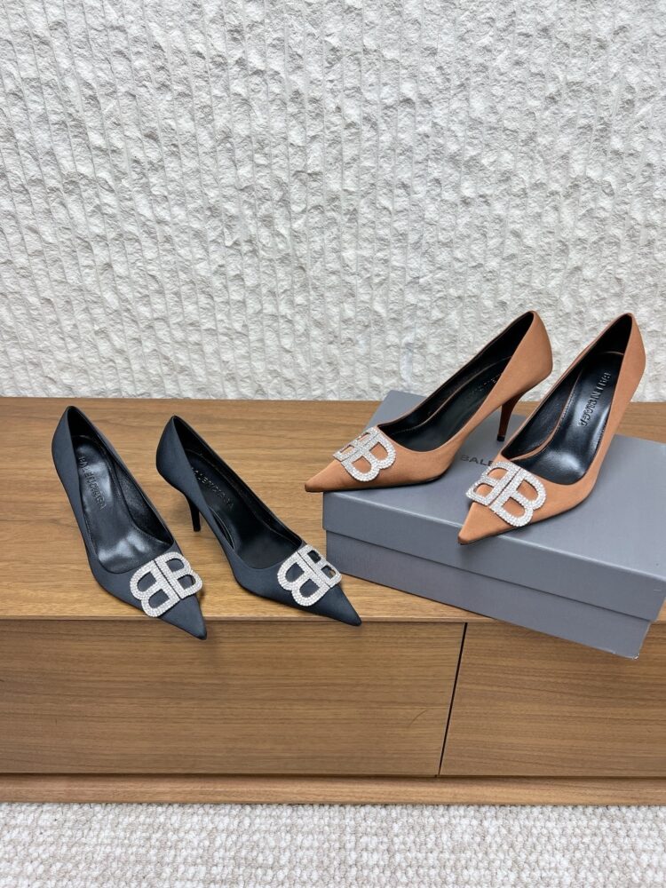 Guốc B• alenciaga FA2240 35/40