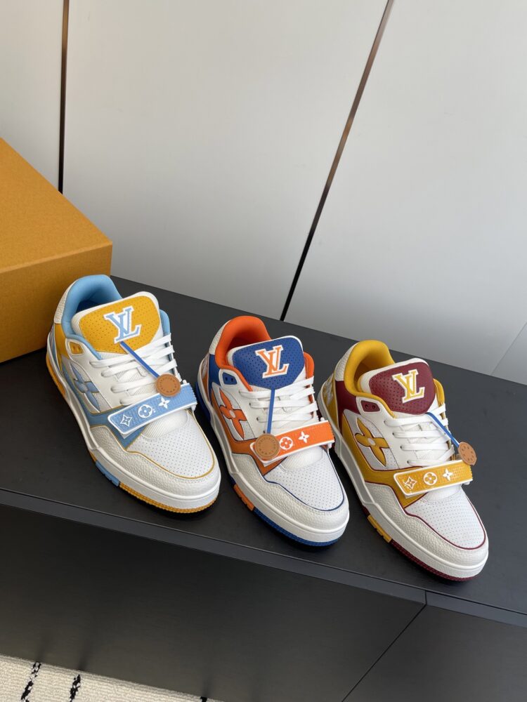 Giày sneaker L• V Trainer FA2480 35/40-39/45