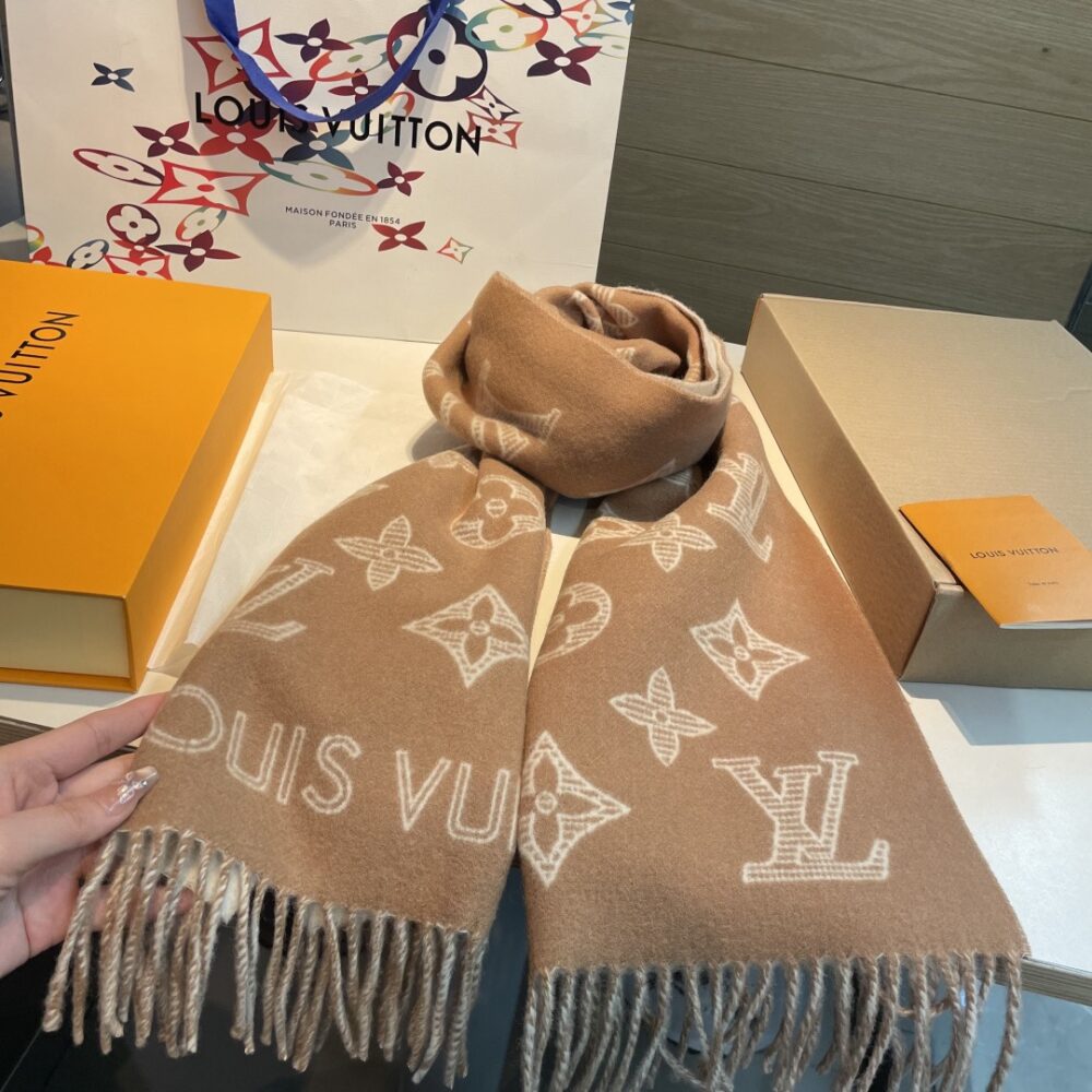 Khăn   L.V  20461720