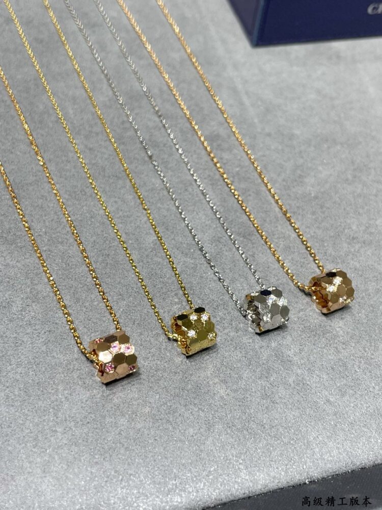 Dây Chuyền   20461500