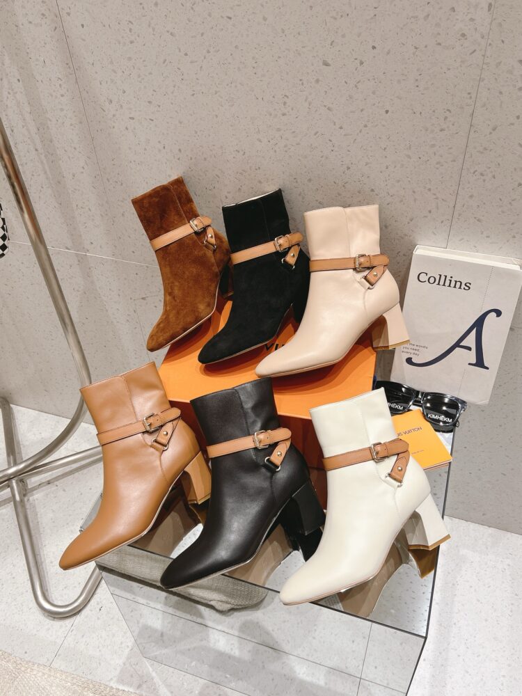 Boots cổ ngắn L• V 20822760 34/43 H6.5
