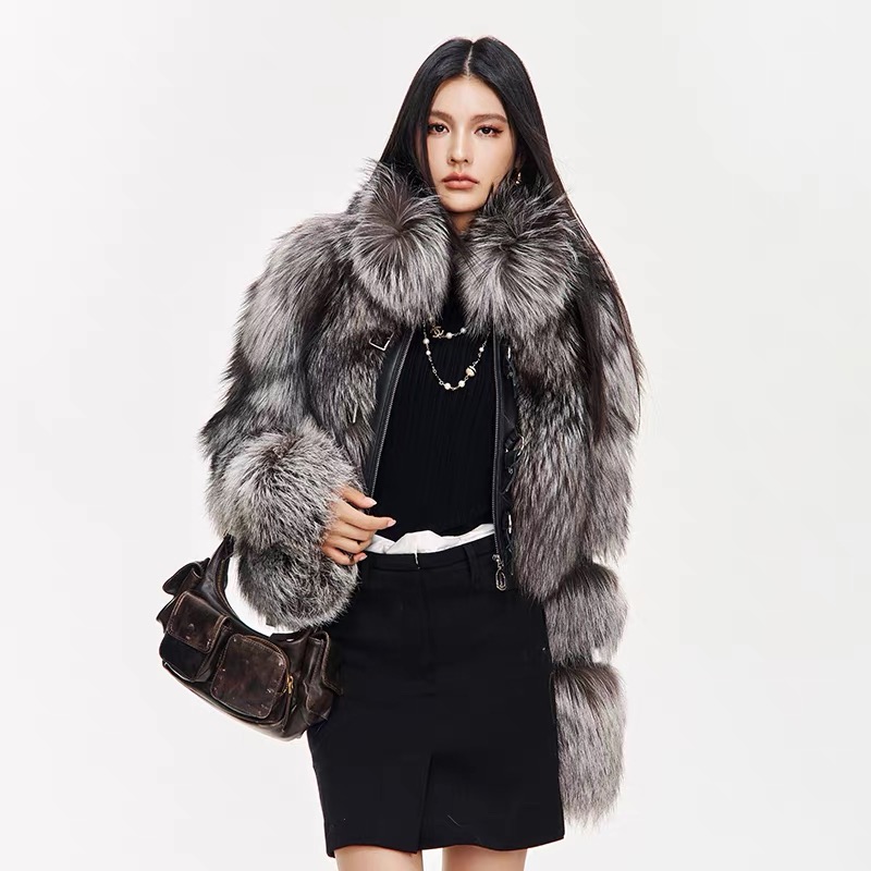 Áo khoác lông cáo