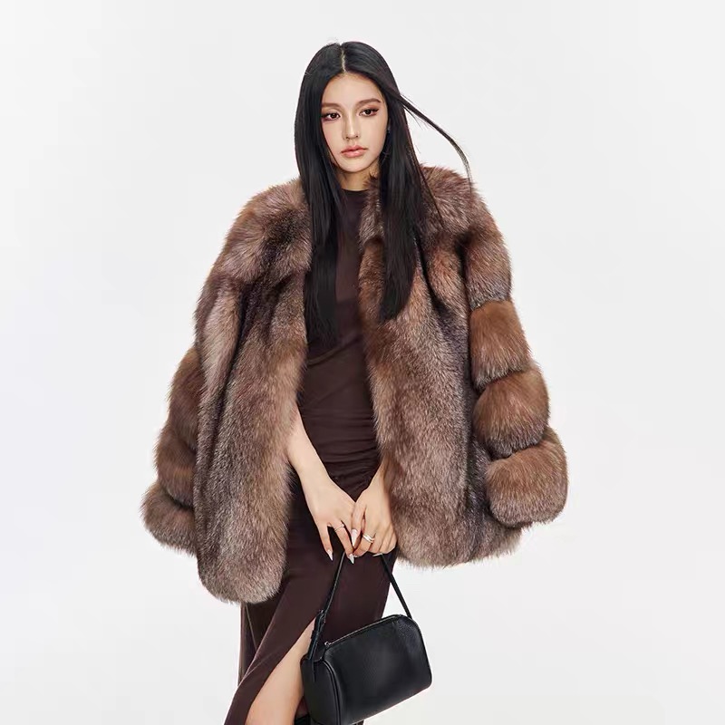 Áo khoác lông cáo