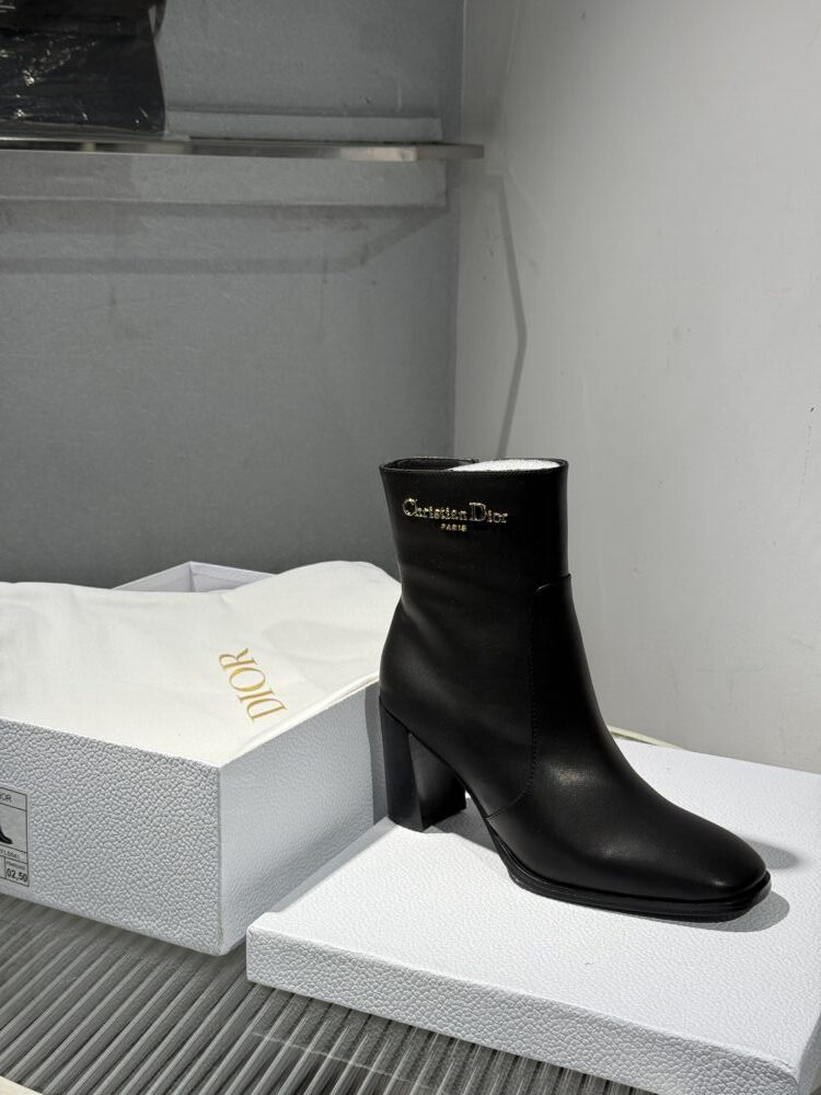 ORD trả Kh- Boots cổ ngắn D• ior