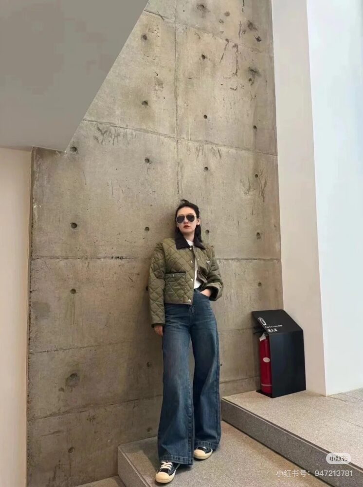 Áo P.rada   sml 21081640