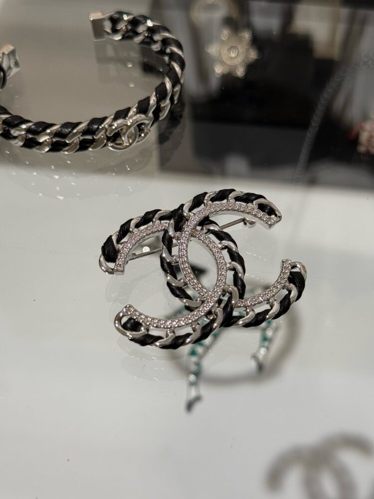 Cài áo  Ch.anel 054