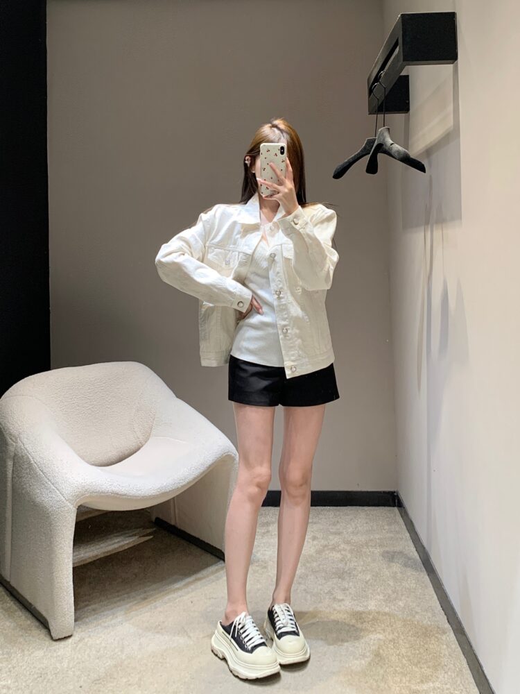 Áo L.V  sml 21082320