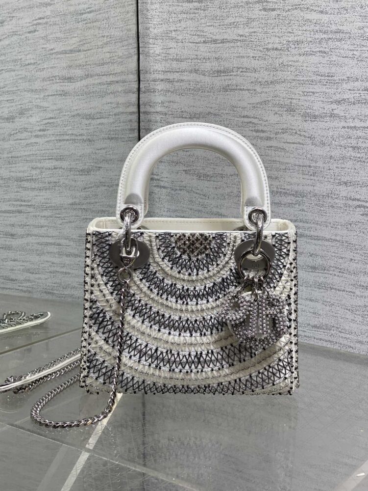 Túi D• ior lady mini thêu cườm 17cm