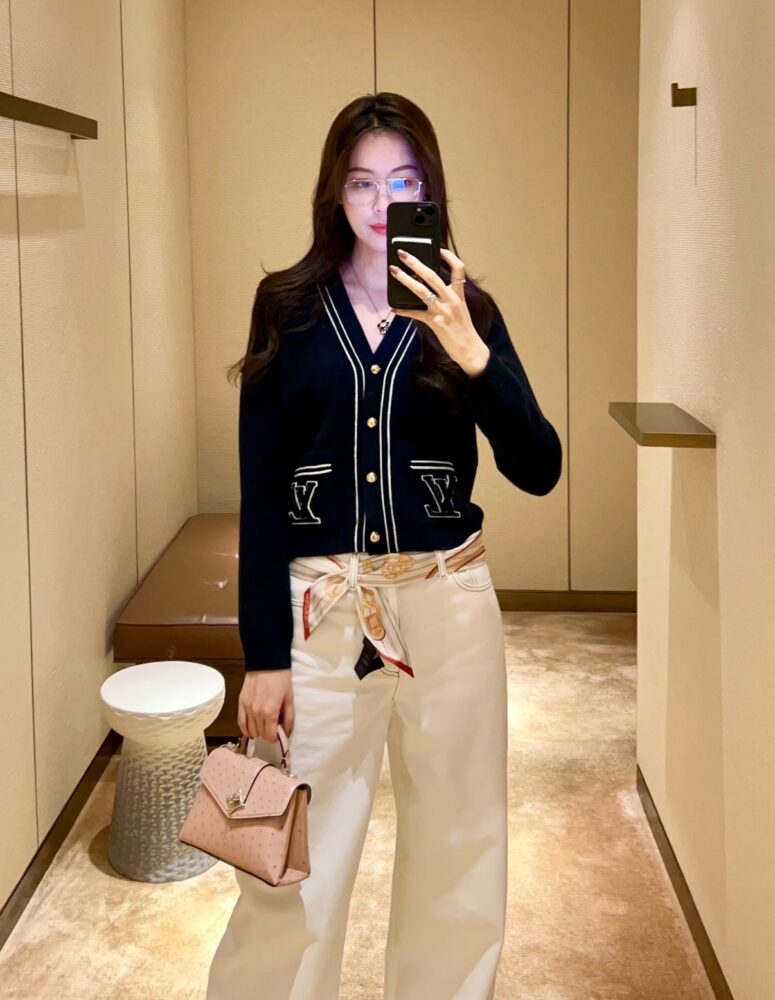 Áo L.V  sml 21082040