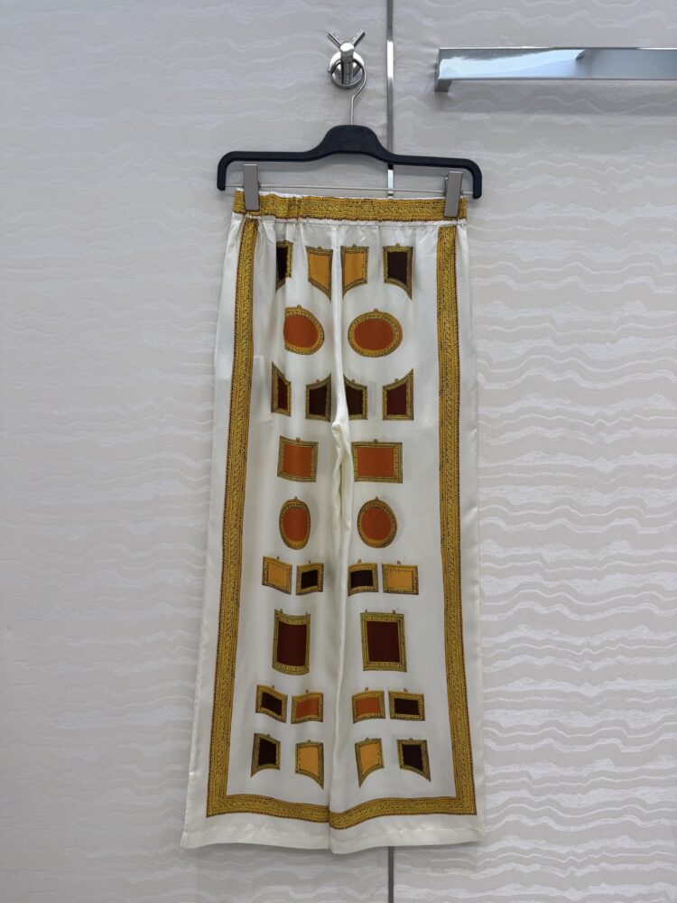 Váy  Nữ Hiệu   sml 21082320