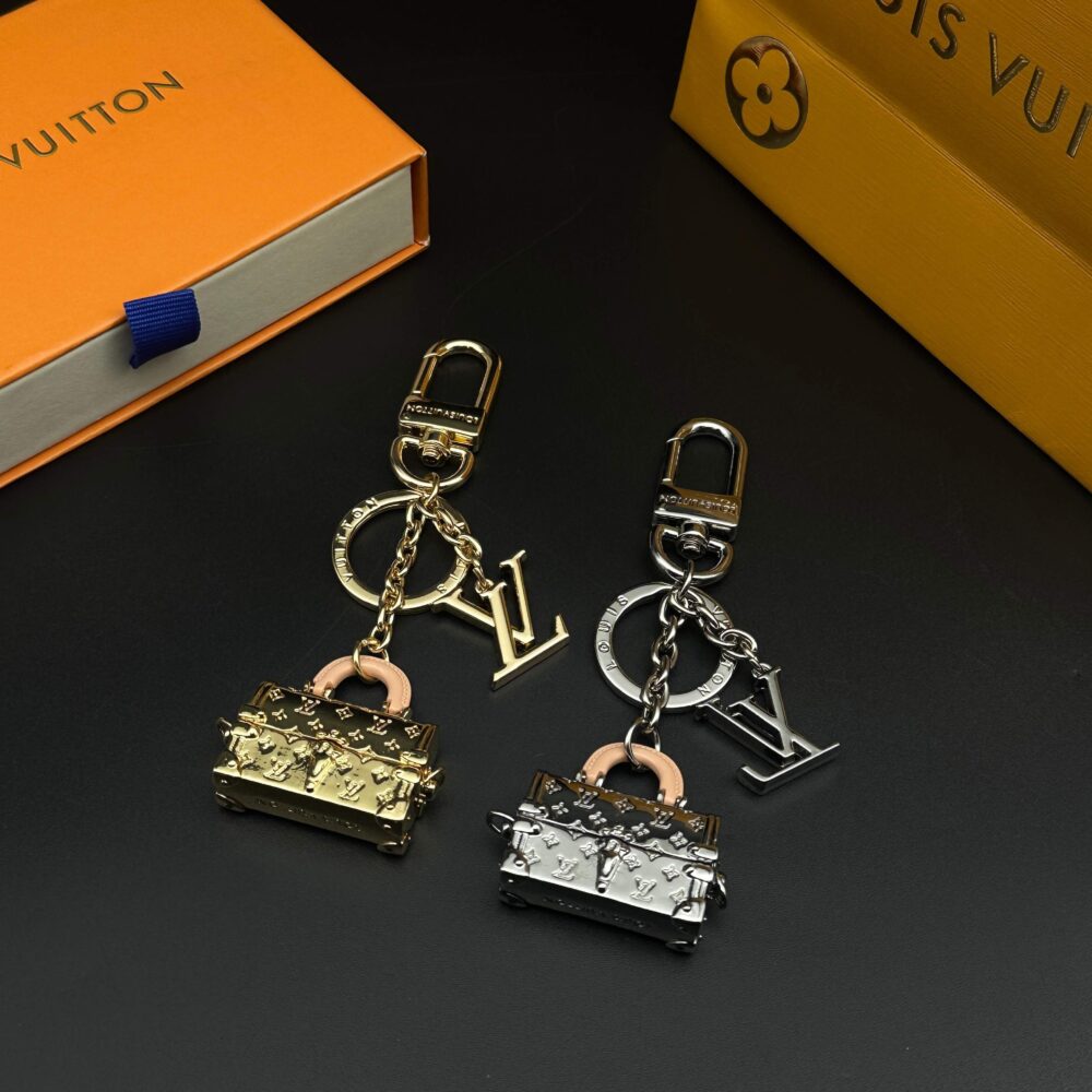 Charm túi L• V dây xích KeepAll