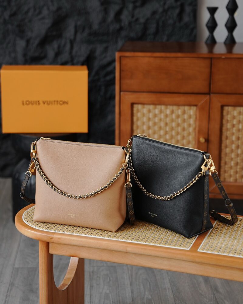 Túi L• V Multipass M27829 26x10x30cm