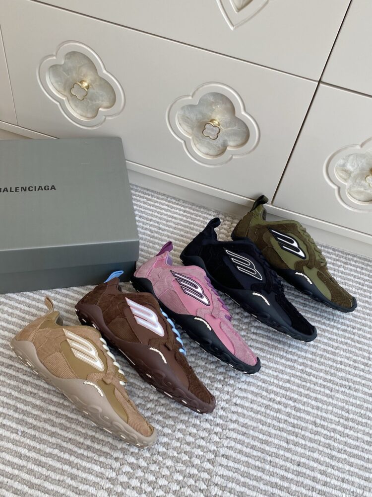 Giày sneaker B• alenciaga Monday Ultra 40202300 35/39