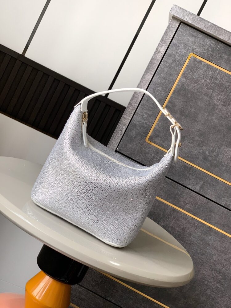 Túi C• hanel Hobo bling bling