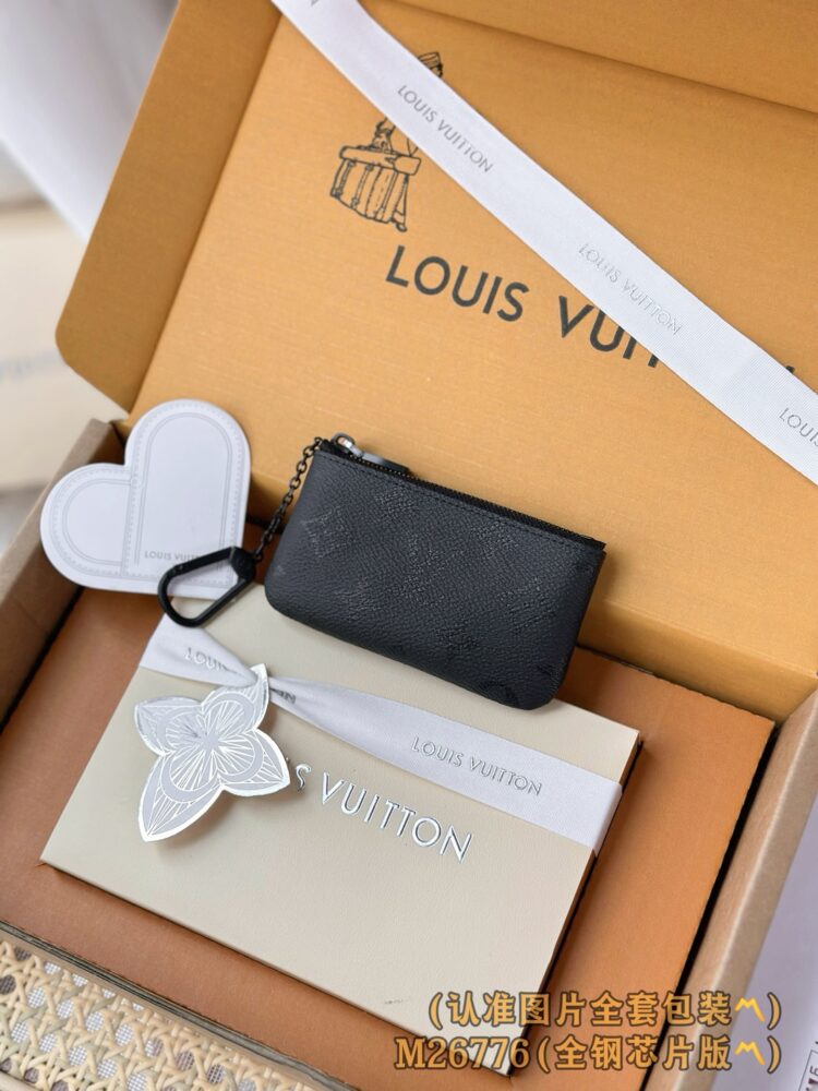 Ví L• V Key Pouch M26776 12x7x1.5cm