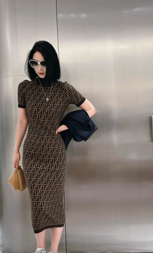 Váy  F.endi   sml 995