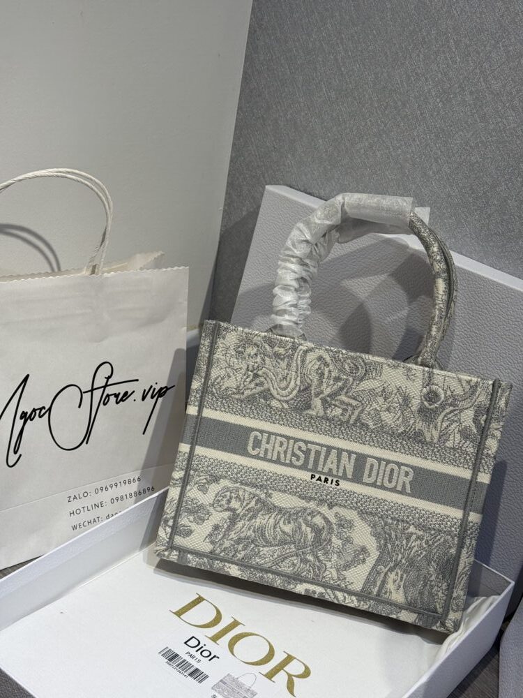 ORD trả KH- Túi D• ior Book Tote