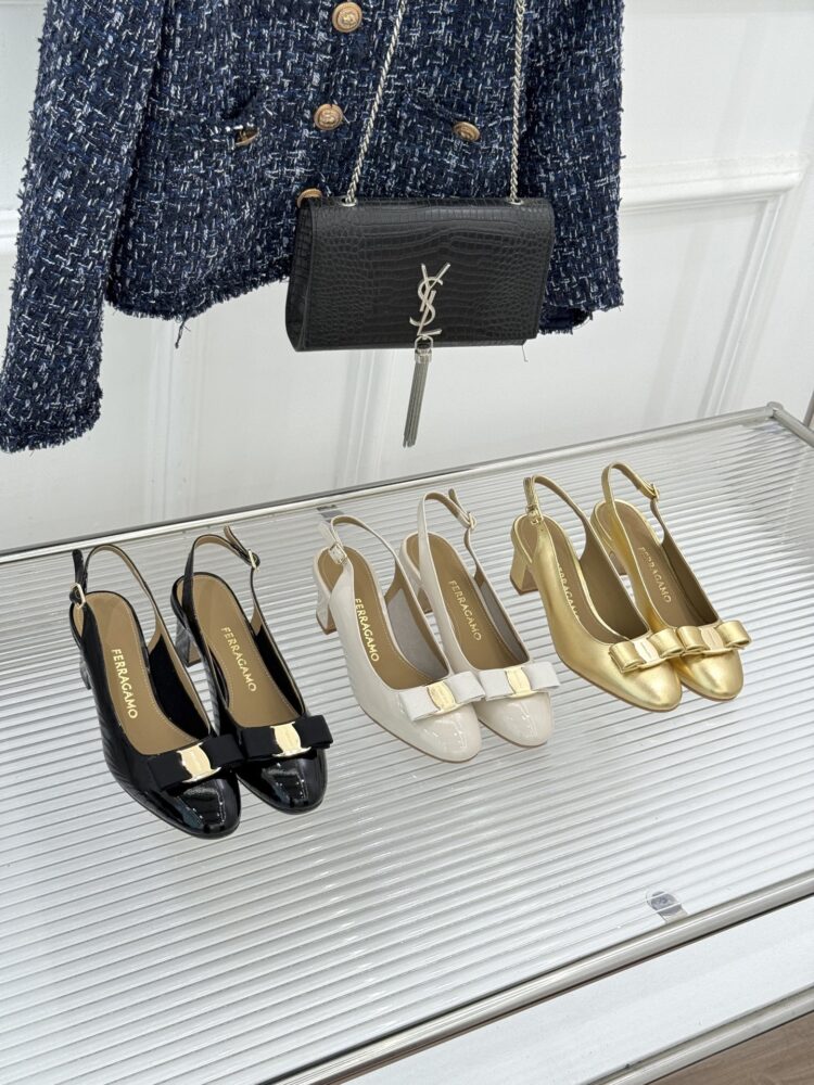 Giày sandal gót vuông F•erragamo FA2160 35/42