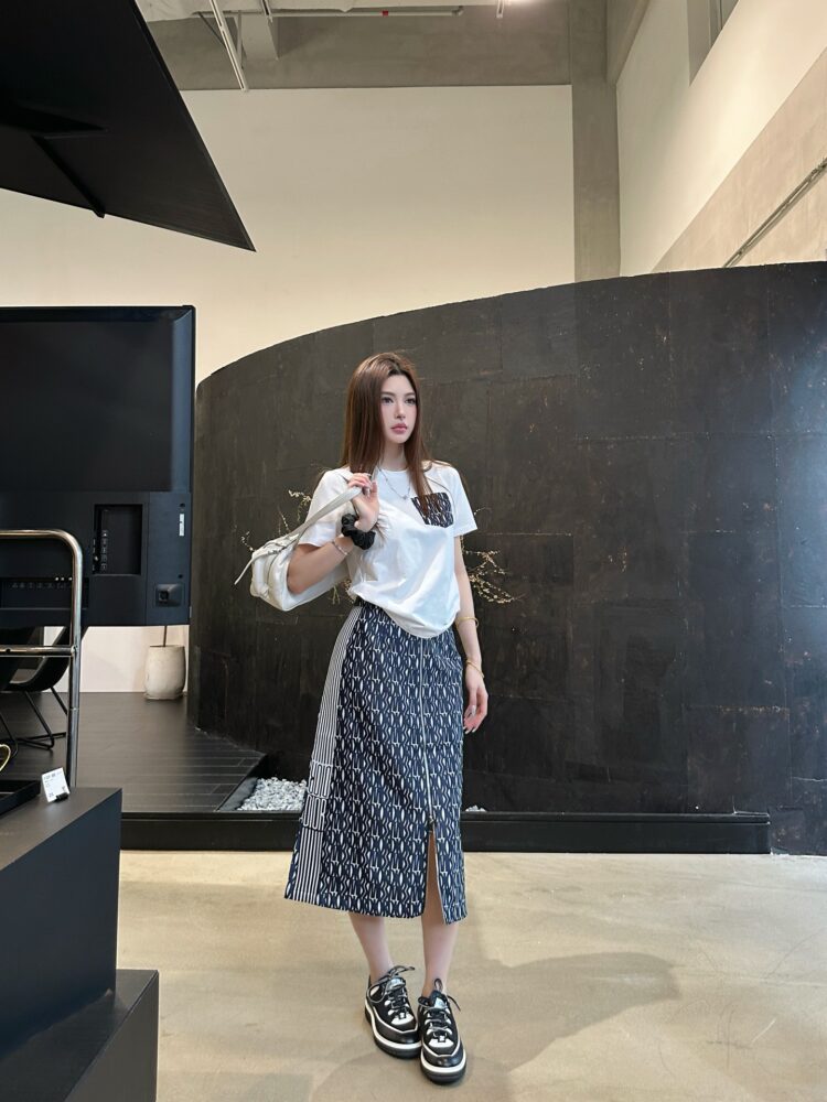 Váy L.V sml 21082130