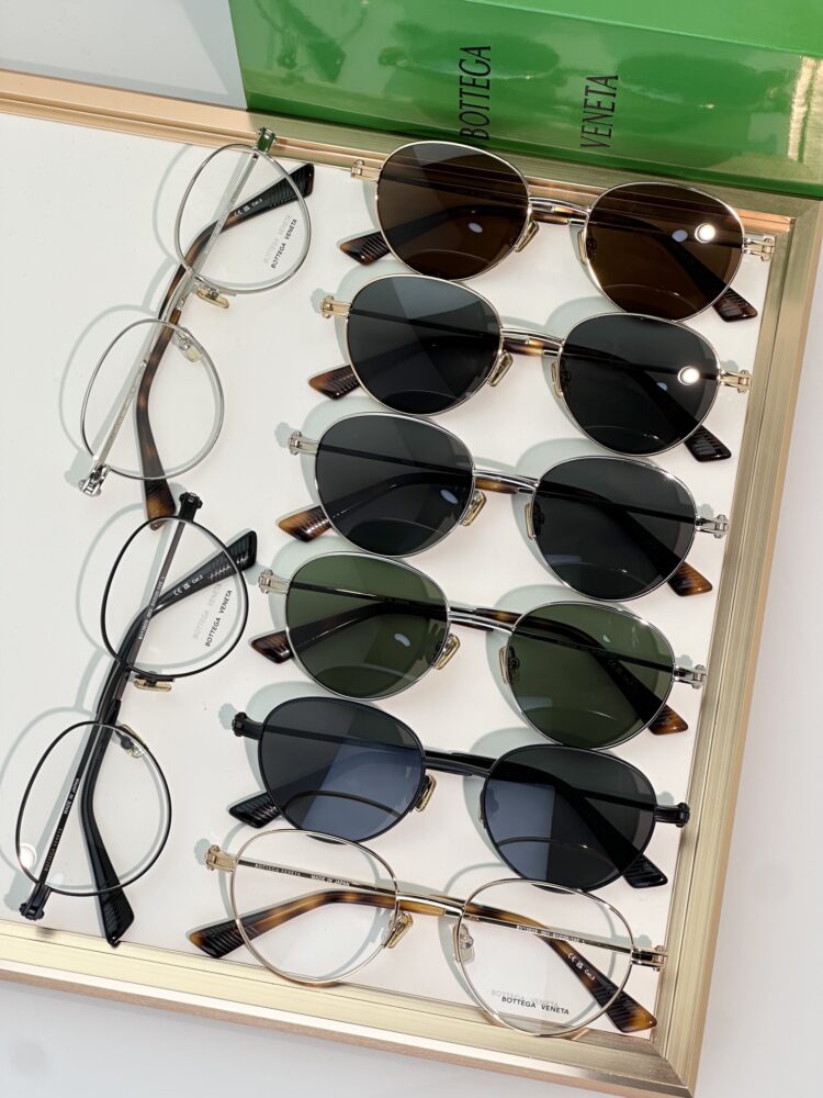 Kính  Bottega. Veneta