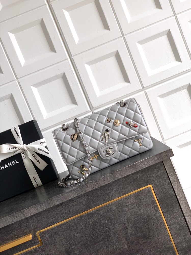 Túi C• hanel mini with charm 25cm