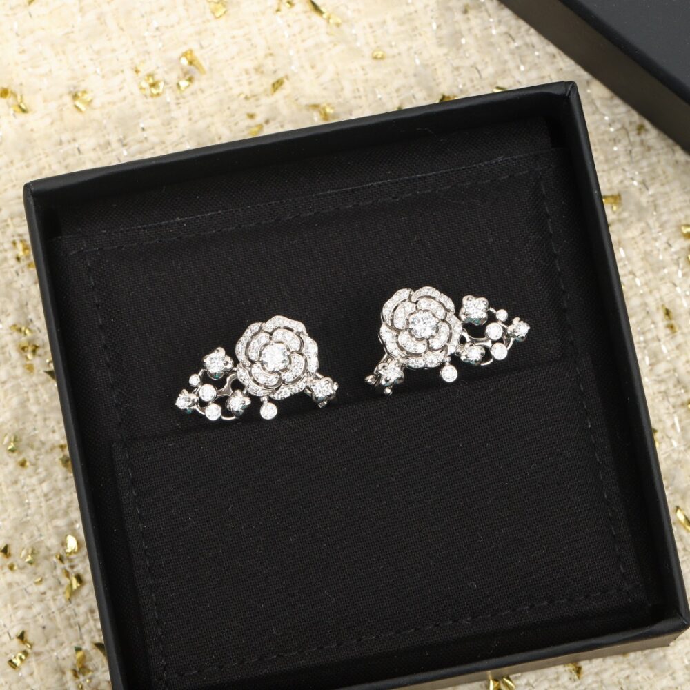 Bông Tai Cha.anel    2046