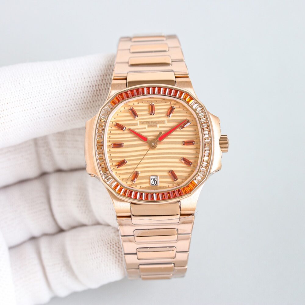 Đồng hồ P• atek Philippe Nautilus 7118/1300R-001