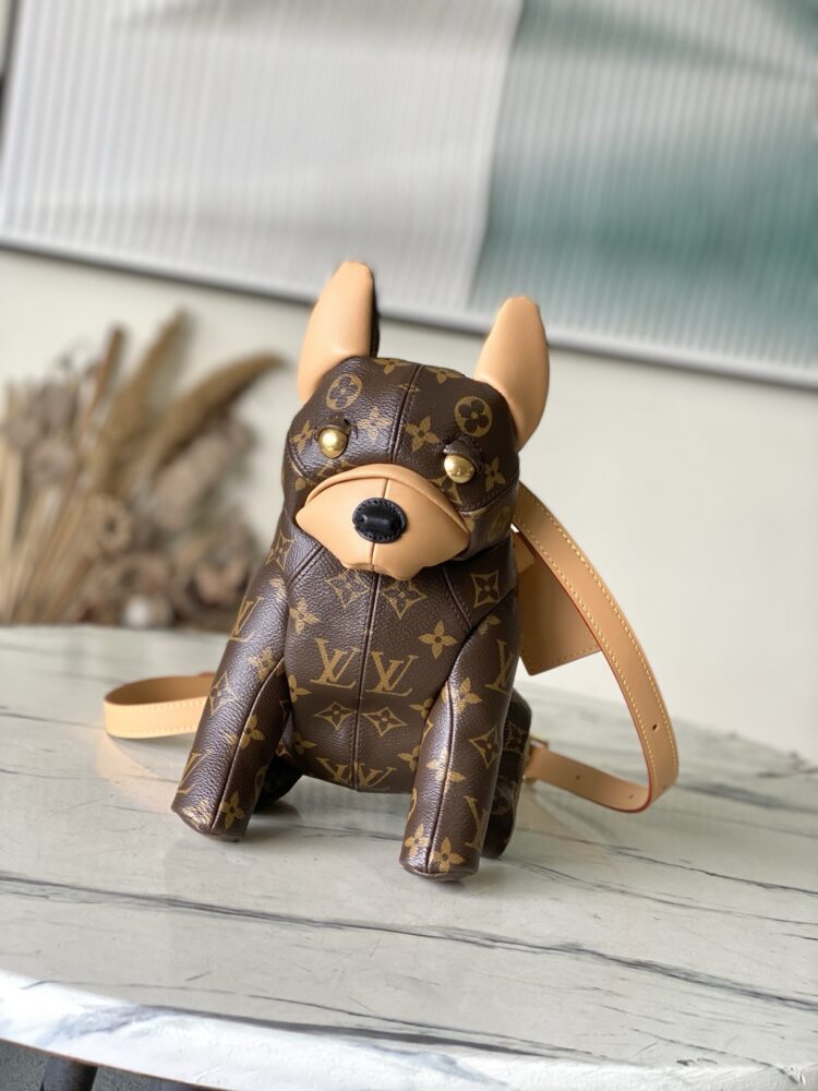 Túi L• V Pooch Bag M12617 18x28x19cm