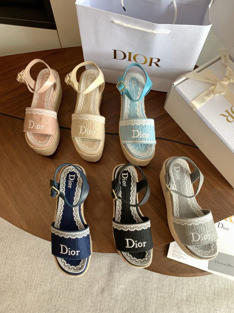 Giày sandal đế xuồng CD 10342300 35/43 H5.5/11