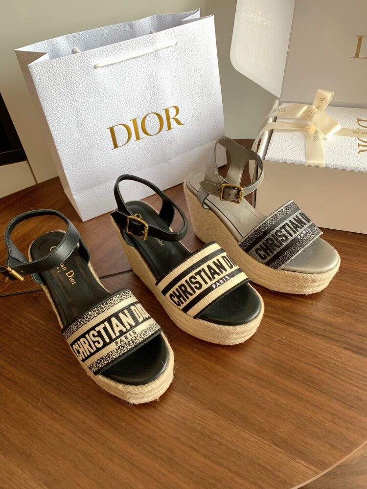 Giày sandal đế xuồng CD 10342300 35/43 H5.5/11